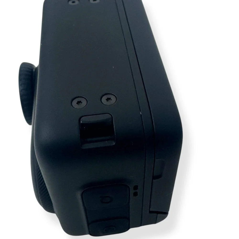 Insta360 GO 3S Ultimate Bundle Midnight Black 128GB - Picture 5 of 16